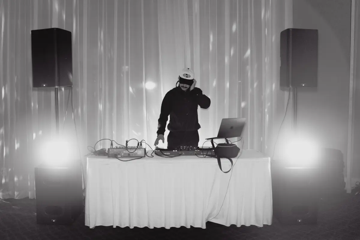 Préparation des éléments d’ambiance d’un bal